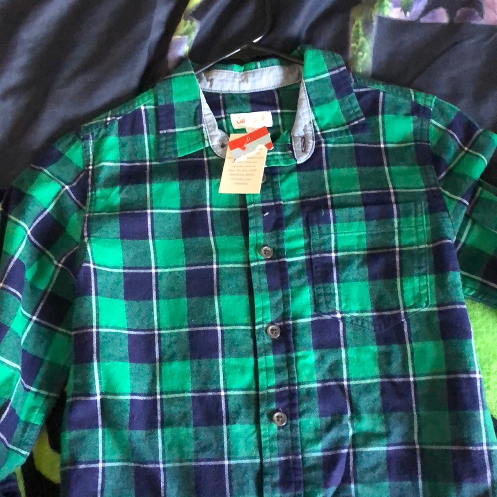 Boys long selves shirt